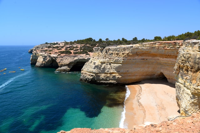 Cheap holidays in the Algarve