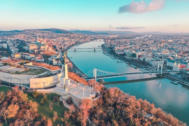 Cheap holidays in Budapest