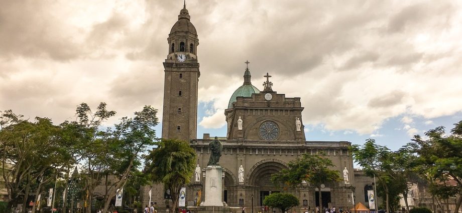 Take a Trip to the Bustling City of Manila