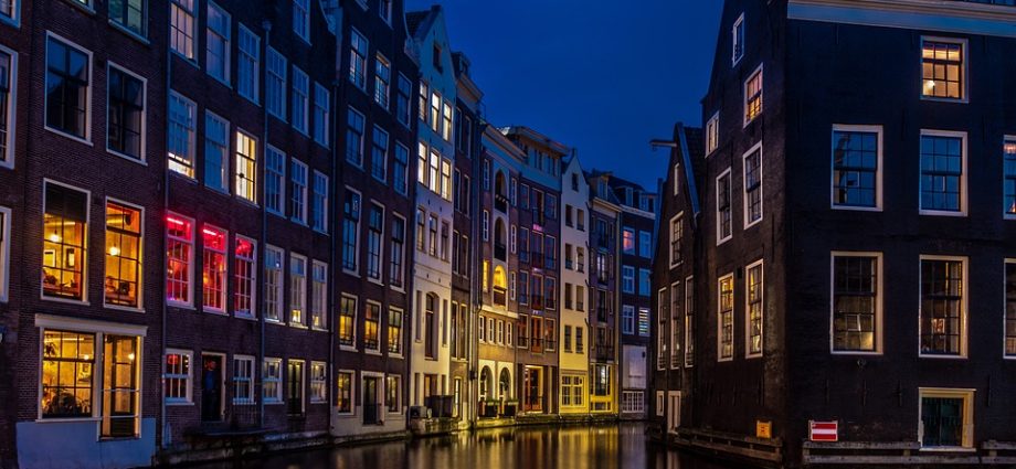 A Weekend in Amsterdam: From Sightseeing to Nightlife, Here's How to Make the Most of Your Trip