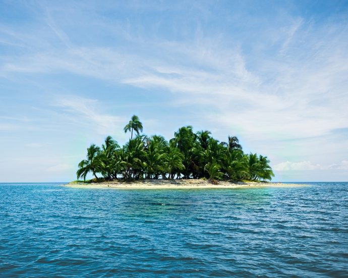 A Journey Through the Caribbean: A Guide to Its Culture and History