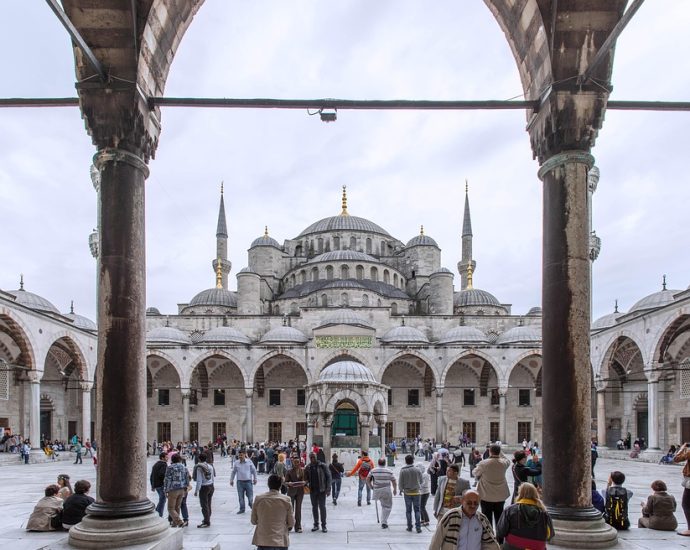 Discovering the Unique Cuisine of İstanbul