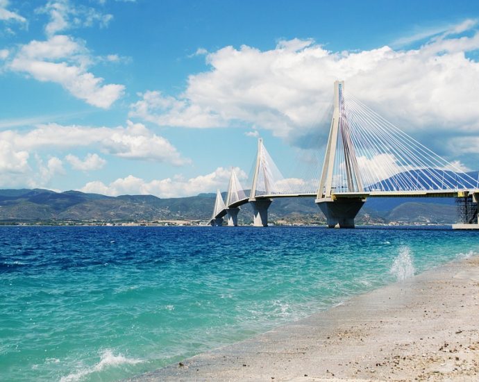 holiday destinations greece