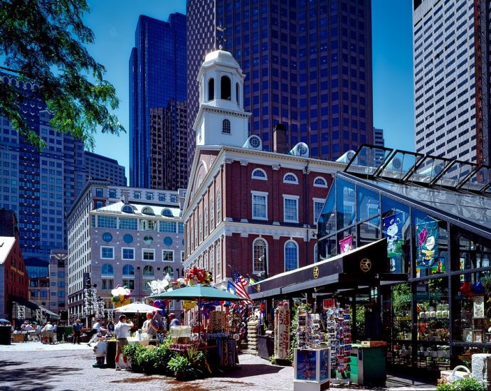 Enjoying the Nightlife of Boston: Where to Find the City's Hottest Spots