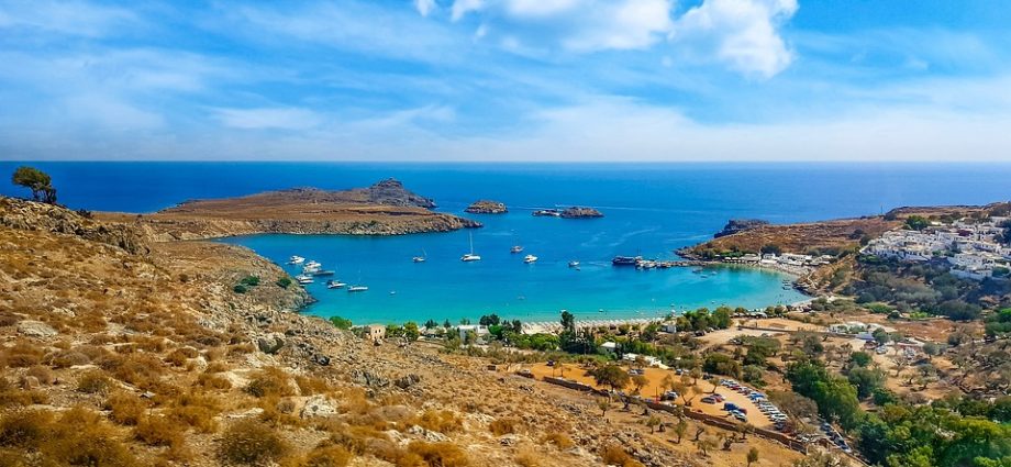 holiday destinations greece