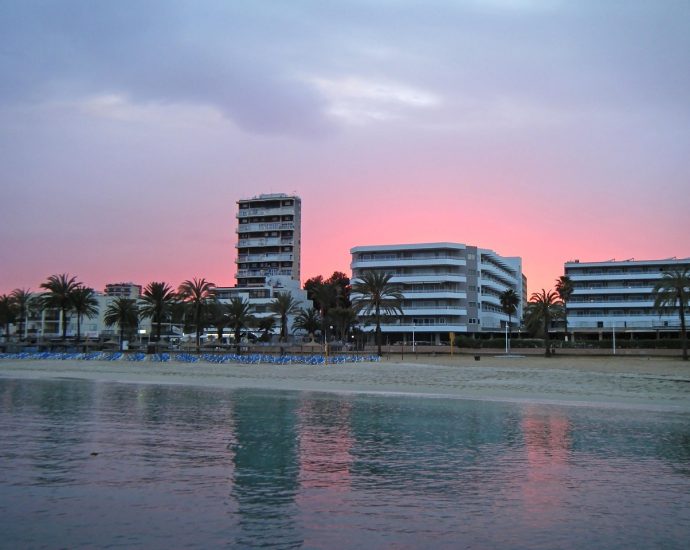 Cheap Holiday to Magaluf